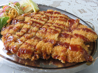(上)とんかつ定食