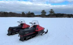 秋田県由利本荘市で手軽にスノーモビルを体験！鳥海高原南由利原スノーモビルランド